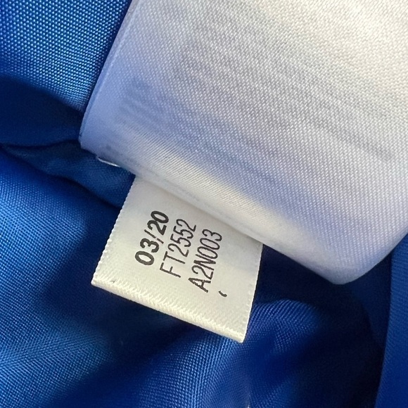 New Adidas BACK TO SPORT LITE INSULATED JACKET size large - Picture 11 of 13